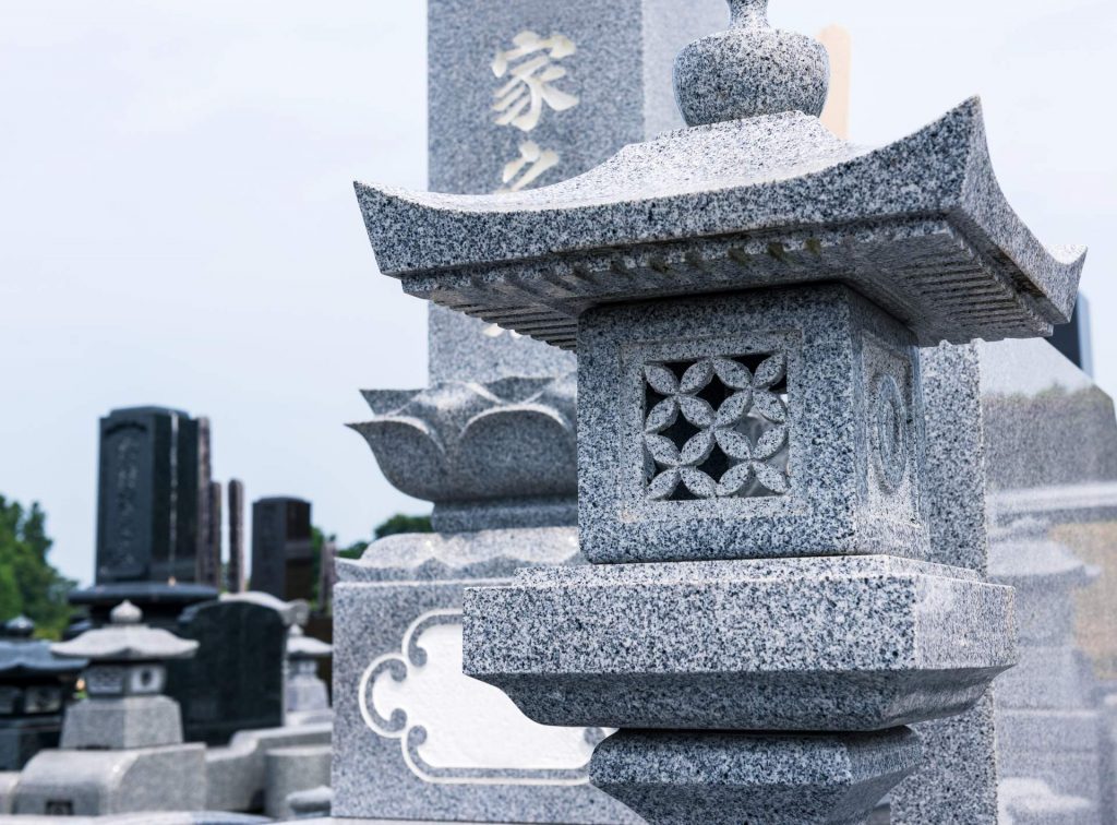 東京のお墓：歴史と思索を結ぶ場所
